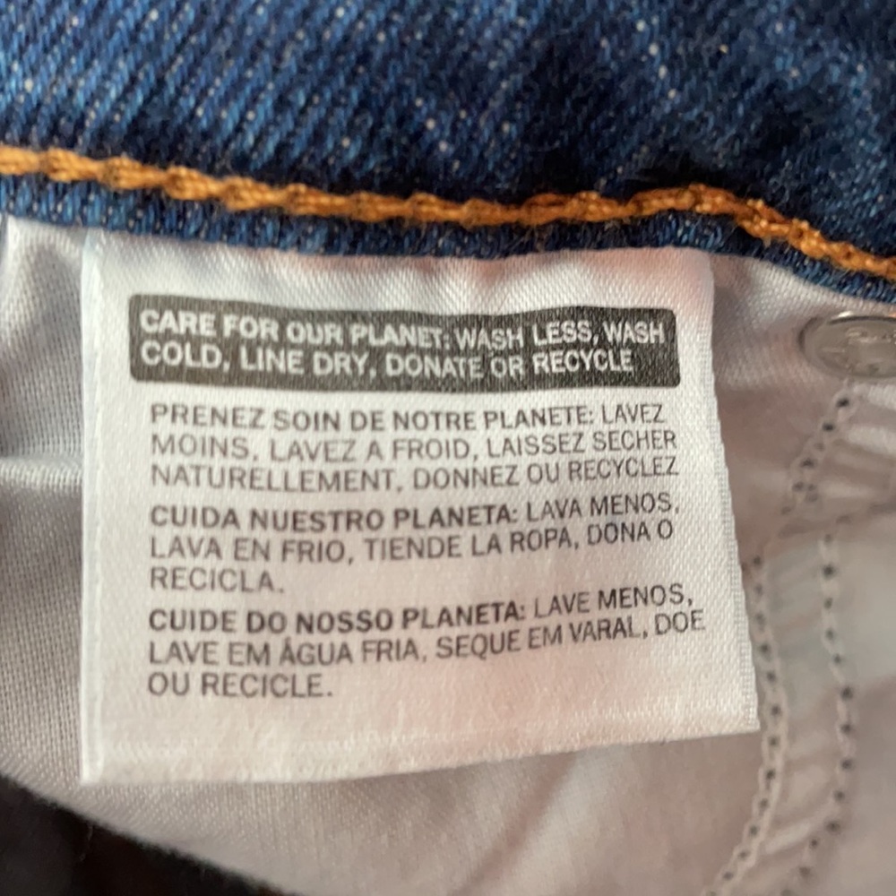 *Like New* Levi Dark Blue Wedgie Size 26 - Picture 8 of 11